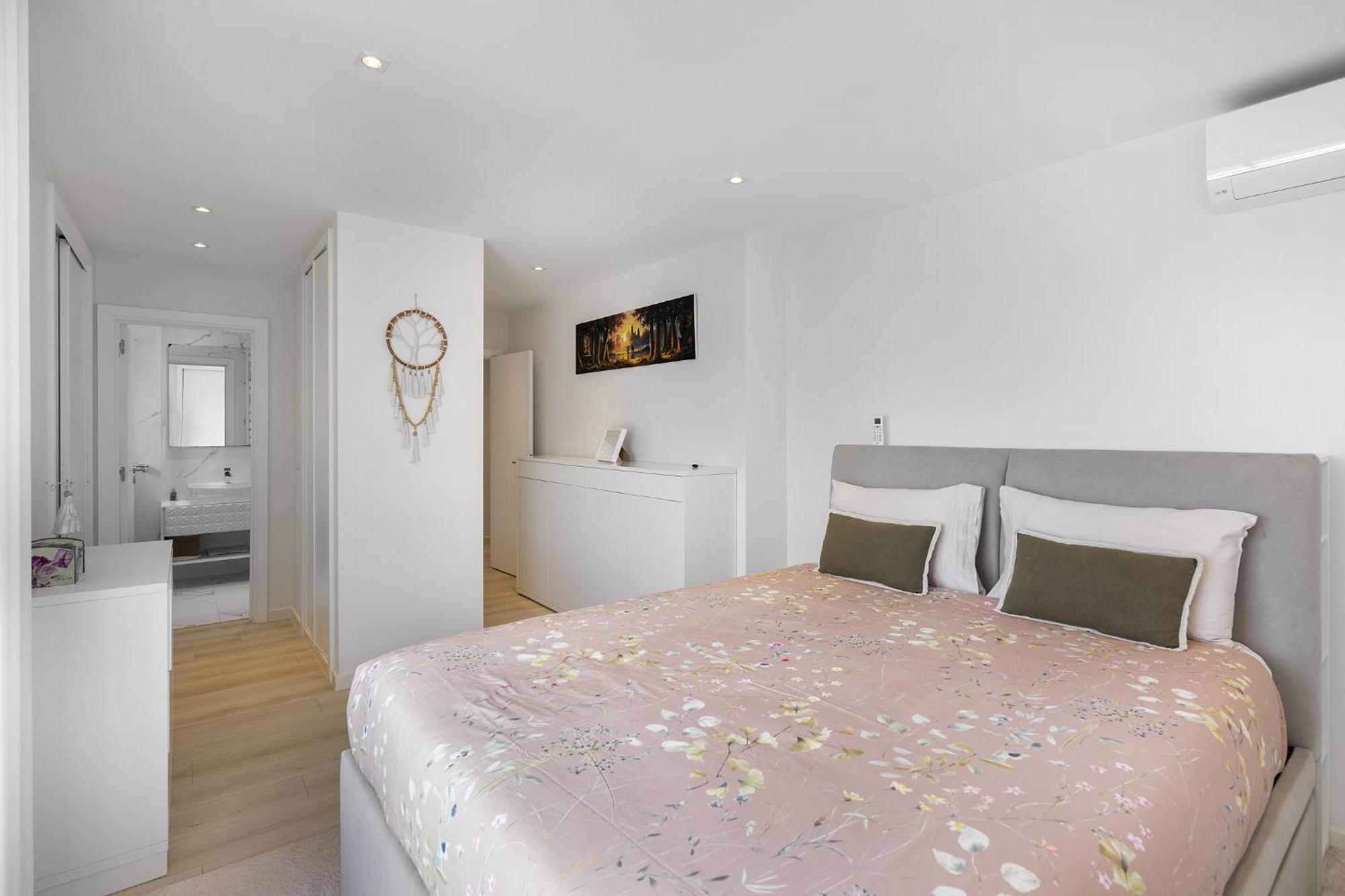 Whome Family Condo - Urban Retreat With Parking, Ac, Elevator In Great Location 리스본 외부 사진